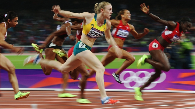 Sally Pearson takes gold in a tight finish