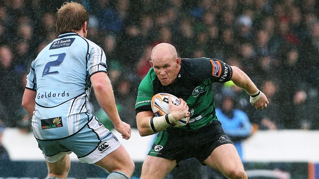 Johnny O'Connor starts for Connacht against Biarritz