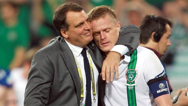 Ireland assistant manager Marco Tardelli with Damien Duff