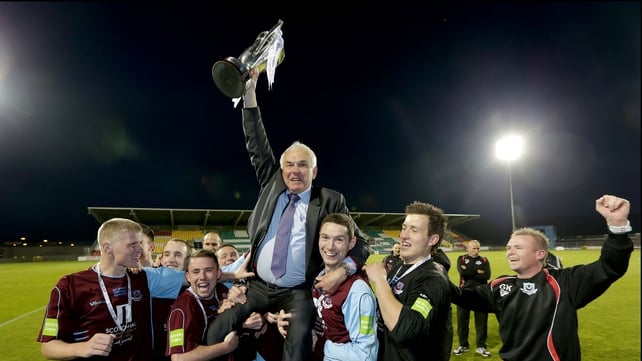 Drogheda United manager Mick Cooke celebrates winning the EA Sports Cup with his players