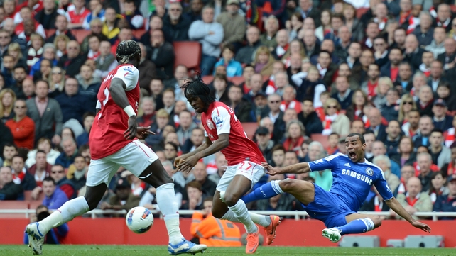 Arsenal can go within a point of their London rivals if they win at The Emirates
