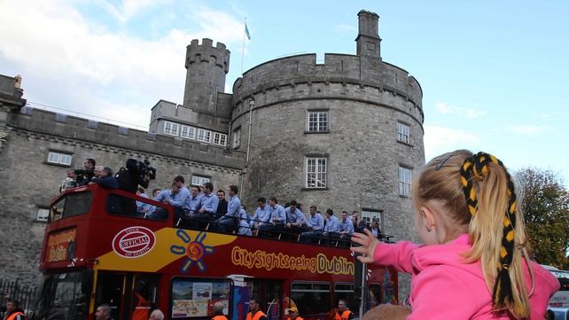 The Kilkenny team bus heads through the streets for a Nowlan Park reception