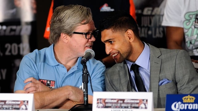Amir Khan has stated that his split from coach Freddie Roach had nothing to do with the latter's Parkinson's disease