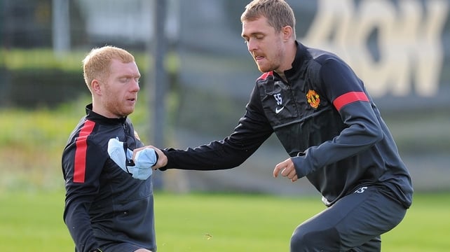 Paul Scholes and Darren Fletcher won't travel to Portugal for the match against Braga