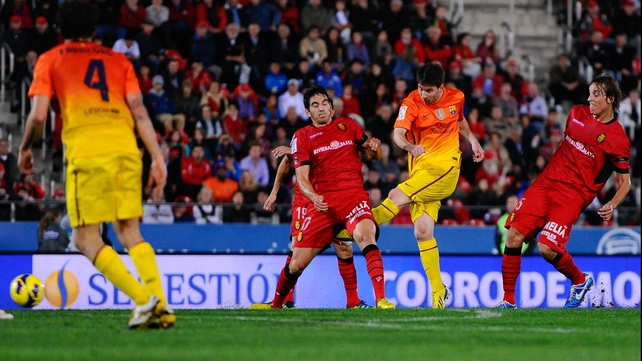 Lionel Messi scores Barcelona's second goal
