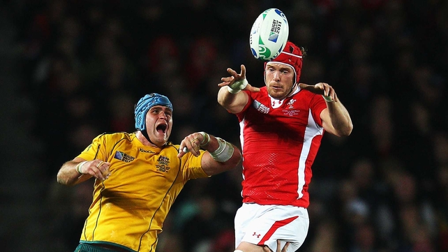 Alun Wyn Jones has a shoulder injury