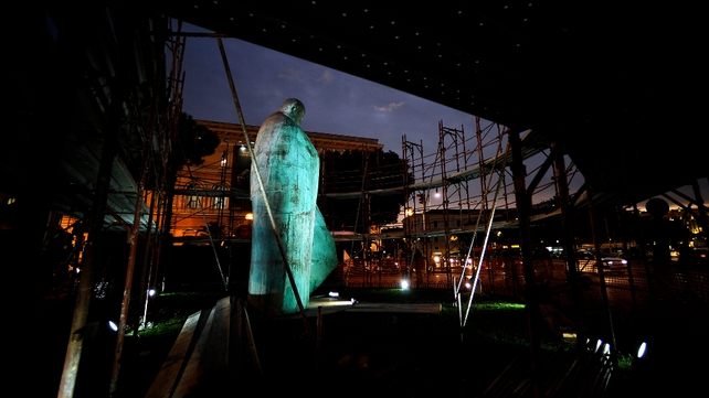The original statue of Pope John Paul II was criticised for looking more like Mussolini than the beloved pope The original statue of Pope John Paul II was criticised for looking more like Mussolini than the beloved pope