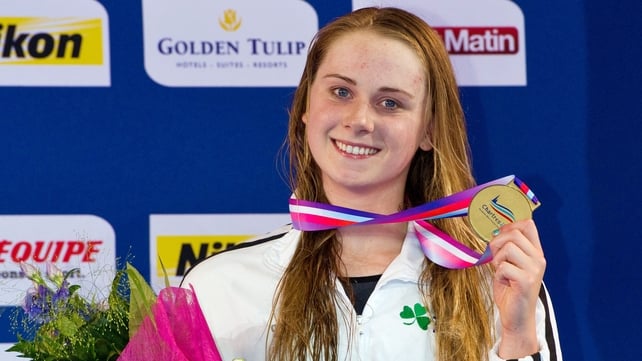 Sycerika McMahon collects her bronze medal in France