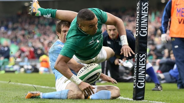 Simon Zebo scores Ireland's fourth try