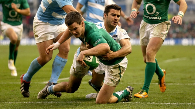 Jonathan Sexton touches down for his second try