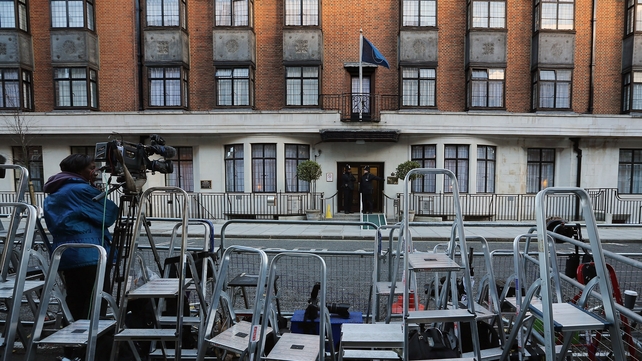 Spokesman for King Edward VII Hospital said it deeply regretted the incident Spokesman for King Edward VII Hospital said it deeply regretted the incident