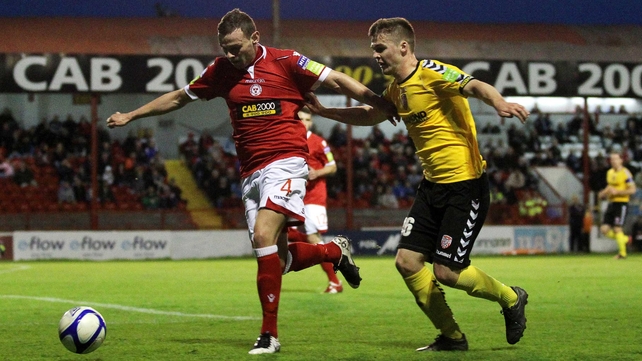 Conor Murphy switches to St Patrick's Athletic while defender Andy Boyle will be a Lilywhite in 2013