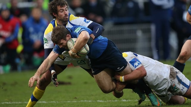 Gordon D'Arcy battled hard in midfield
