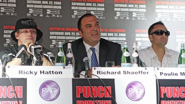 Golden Boy chief executive Richard Schaefer (centre) wants to sign up some of Team GB's London 2012 boxing stars