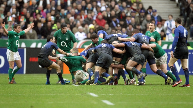 The France and Ireland packs go at it