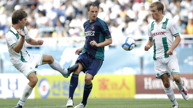 David Meyler (C) looks set for a £1.5million transfer