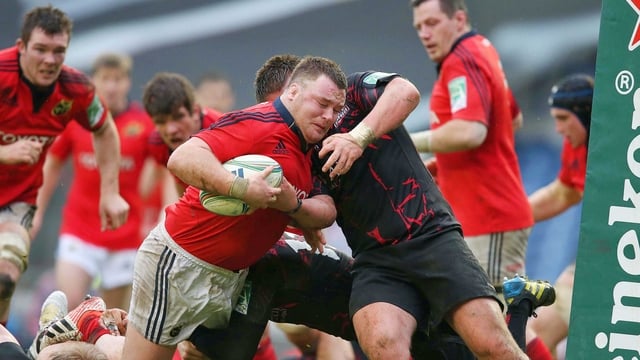 David Kilcoyne attacks for Munster