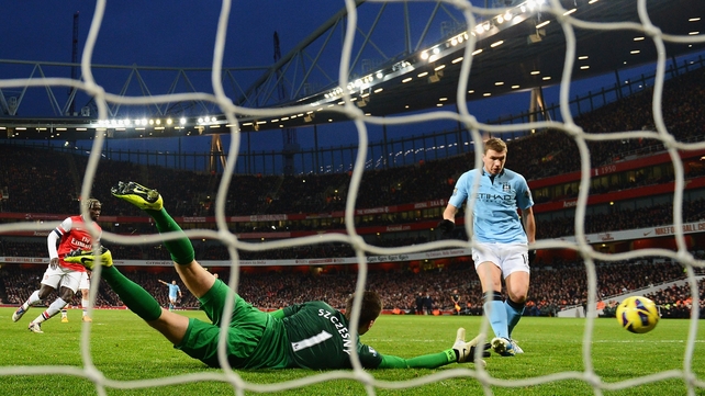 Edin Dzeko fires home City's second