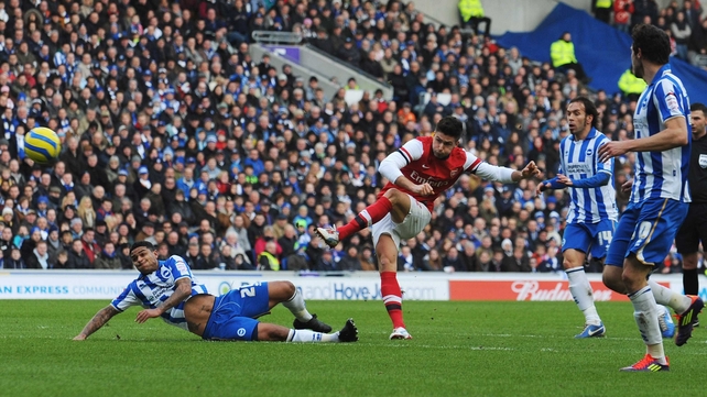 Olivier Giroud scores for the Gunners
