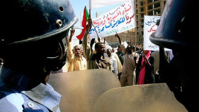 Protesters from the nomadic Misseriya tribe demonstrate in Khartoum Protesters from the nomadic Misseriya tribe demonstrate in Khartoum