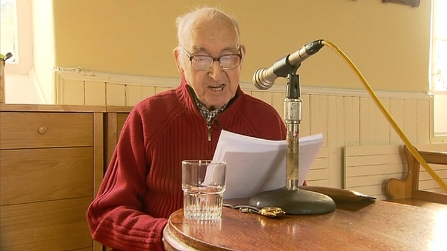 Des Aylmer, 84, hosts a weekly radio programme Des Aylmer, 84, hosts a weekly radio programme