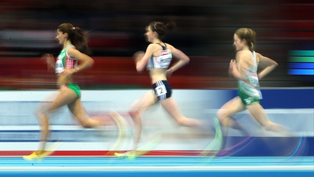 Sara Moreira, Lauren Howarth and Fionnuala Britton in action in the heats
