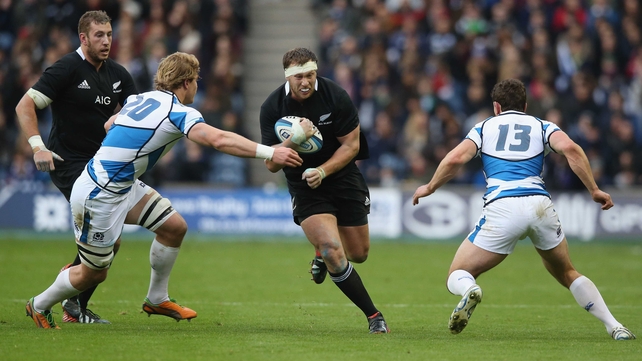 Wyatt Crockett stays with Canterbury Crusaders