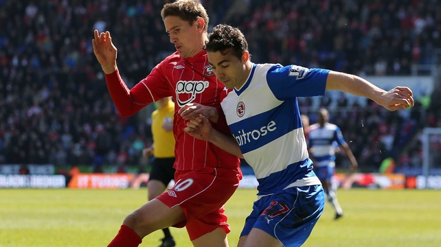 Stephen Kelly counldn't help Reading avoid a defeat that edges them closer to the drop