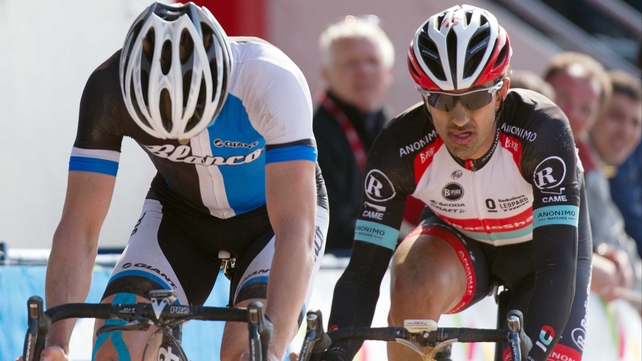 Fabian Cancellara (r) got the better of Sep Vanmarcke in a very tight finish