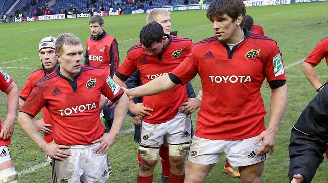 Keith Earls (l) and Donncha O'Callaghan are battling to regain fitness