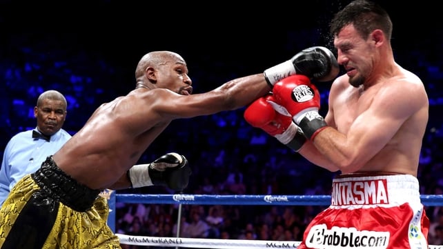 Floyd Mayweather takes on Marcos Maidana at the start of May