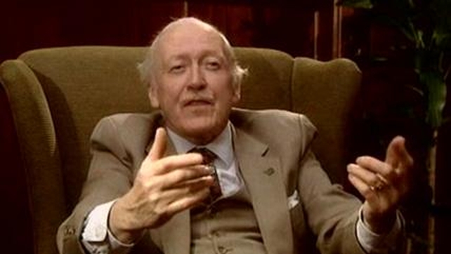 Vincent Dowling was associated with the Abbey Theatre from 1953 to 1990 as an actor, director and artistic director Vincent Dowling was associated with the Abbey Theatre from 1953 to 1990 as an actor, director and artistic director