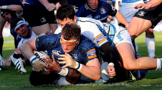 Jamie Heaslip touches down for a Leinster try