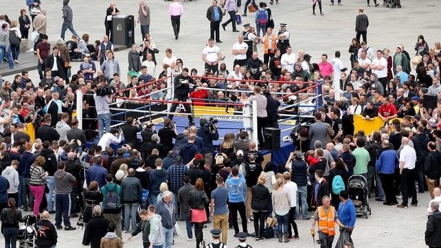 Carl Froch in a public work-out in Nottingham