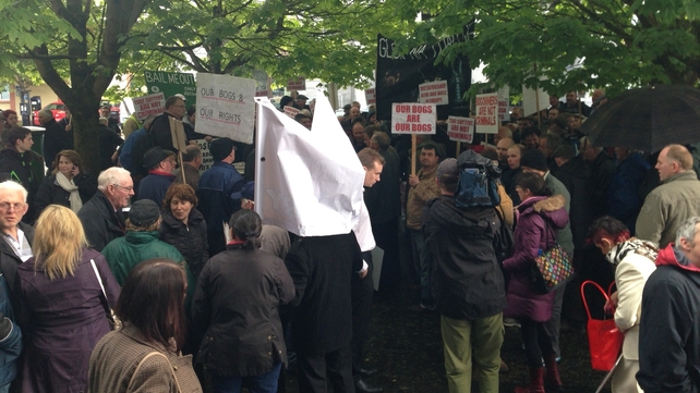 Around 200 people gathered outside the court Around 200 people gathered outside the court