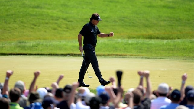 Phil Mickelson shares the lead with Billy Horschel