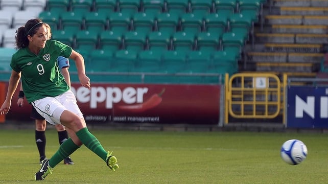 Fiona O'Sullivan scored twice as Ireland came from 2-0 down to claim a draw