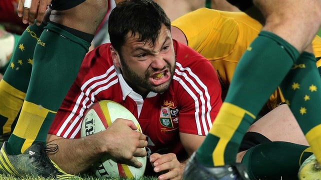 Alex Corbisiero scored a try in the second minute