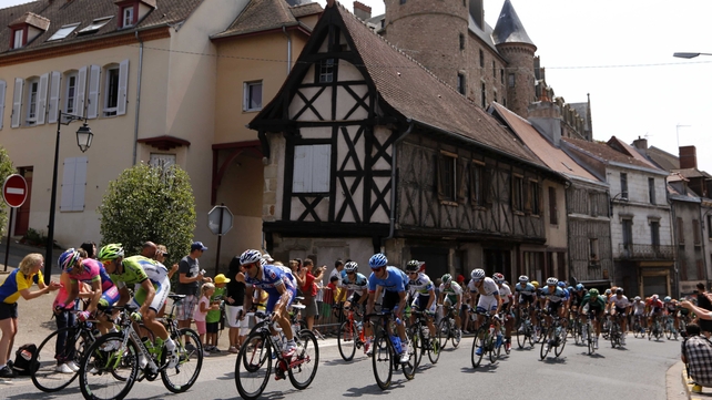 The 14th stage of the Tour de France was a 191-km undulating ride from Saint Pourcain sur Sioule