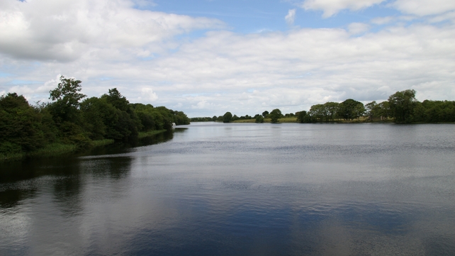 Water would be extracted during the winter months from the River Shannon Water would be extracted during the winter months from the River Shannon