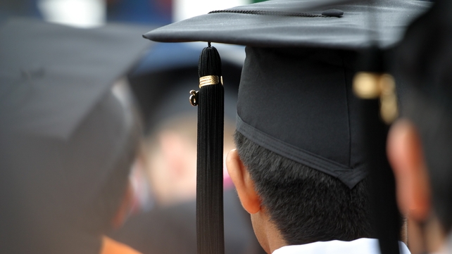 Hundreds of students from migrant backgrounds will still be obliged to pay huge fees Hundreds of students from migrant backgrounds will still be obliged to pay huge fees