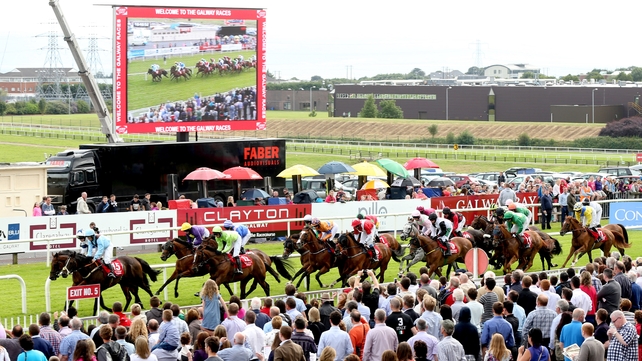 Racing at Ballybrit gets under way at 5.05