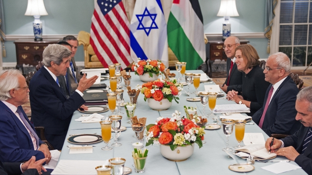 US Secretary of State John Kerry hosts a dinner with Israeli and Palestinian negotiators US Secretary of State John Kerry hosts a dinner with Israeli and Palestinian negotiators
