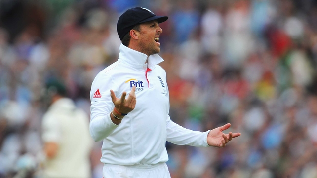 Graeme Swann is singled out by Shane Warne