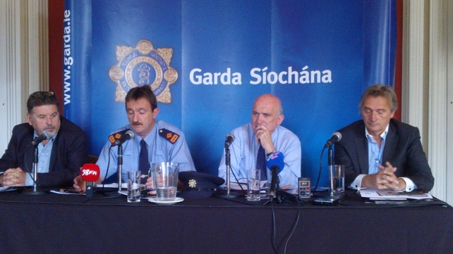 Gardaí warn of major clampdown on drinking in public areas of Slane with huge security operation in place for Eminem concert Gardaí warn of major clampdown on drinking in public areas of Slane with huge security operation in place for Eminem concert