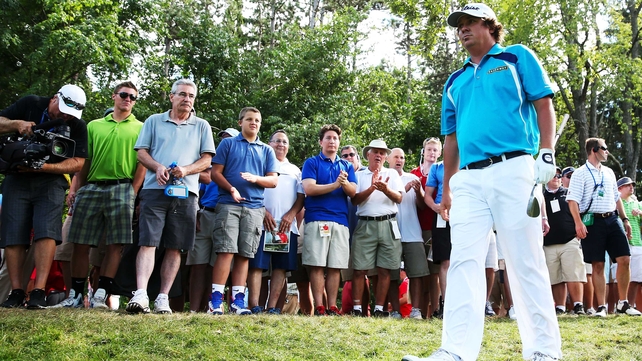 Jason Dufner kept his nearest pursuers at bay in the final round