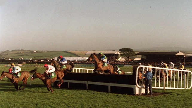 The Mares Maiden Hurdle gets underway at 4.30