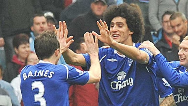 Leighton Baines and Marouane Fellaini remain Manchester United's top targets