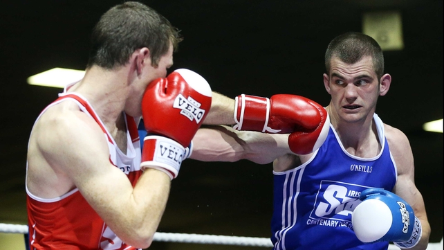 Adam Nolan (blue) got the better or Willie McLaughlin (red)