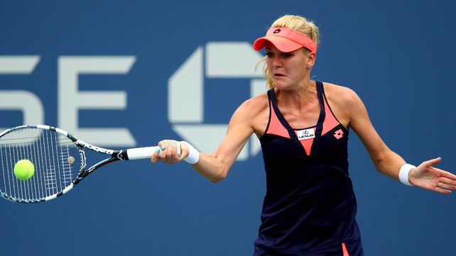 Agnieszka Radwanska beat Maria-Teresa Torro-Flor 6-0 7-5